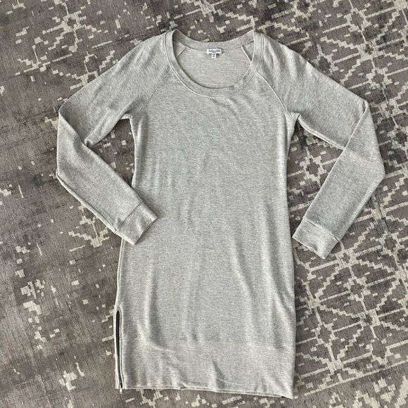 Splendid Size S NWOT long sleeved grey sweater t-shirt dress, never worn - Picture 1 of 16